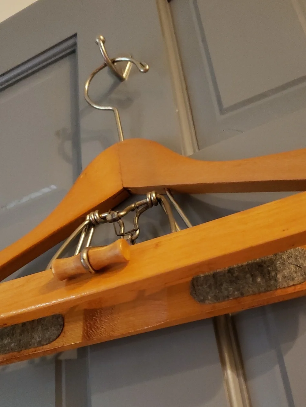 Setwell Suit and Pant Hanger - Natural Wood Vintage